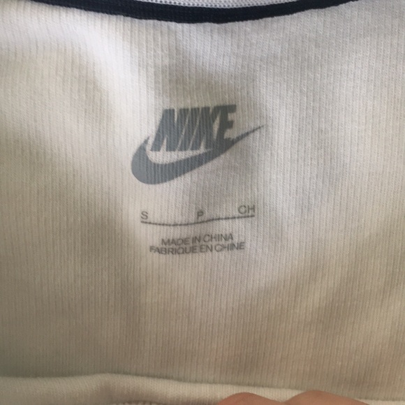 Nike white sweatshirt - Picture 3 of 3